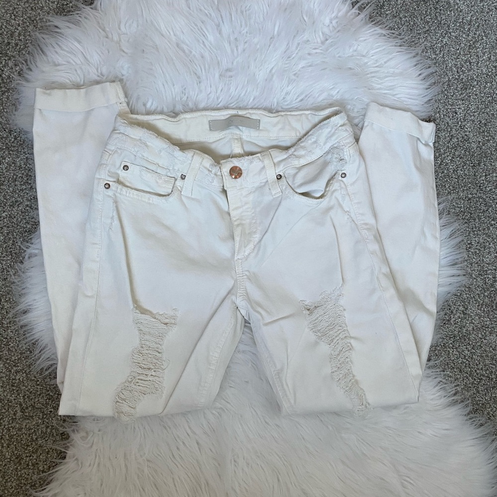 Joe’s Jeans White Distressed Cropped Roll Hem